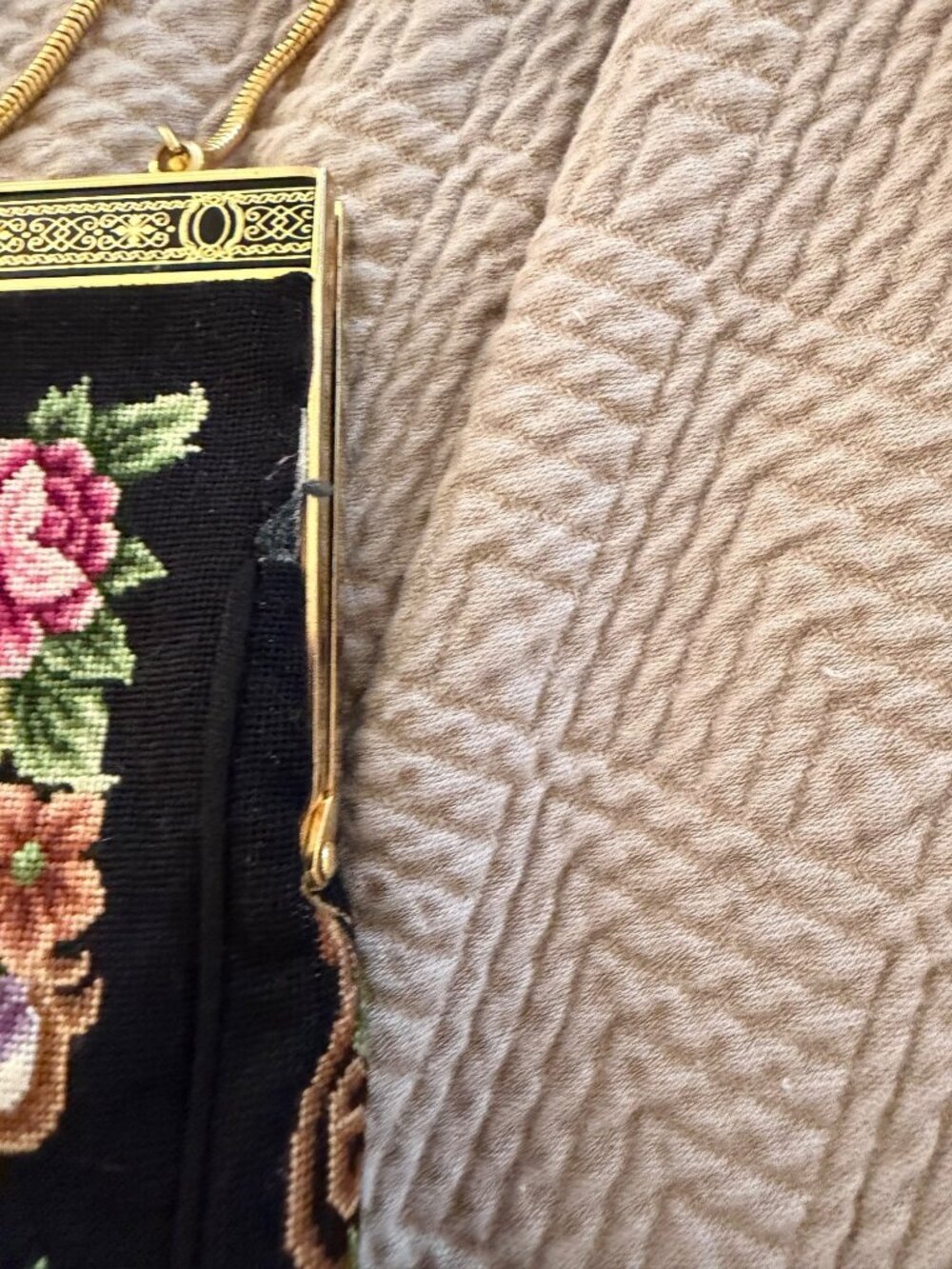Vintage Womens Tapestry Needlepoint Clutch Purse Gold Tone Floral Cottage core - Picture 8 of 14